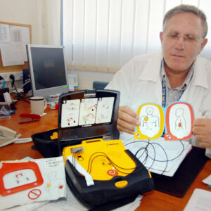 Defibrillator device2